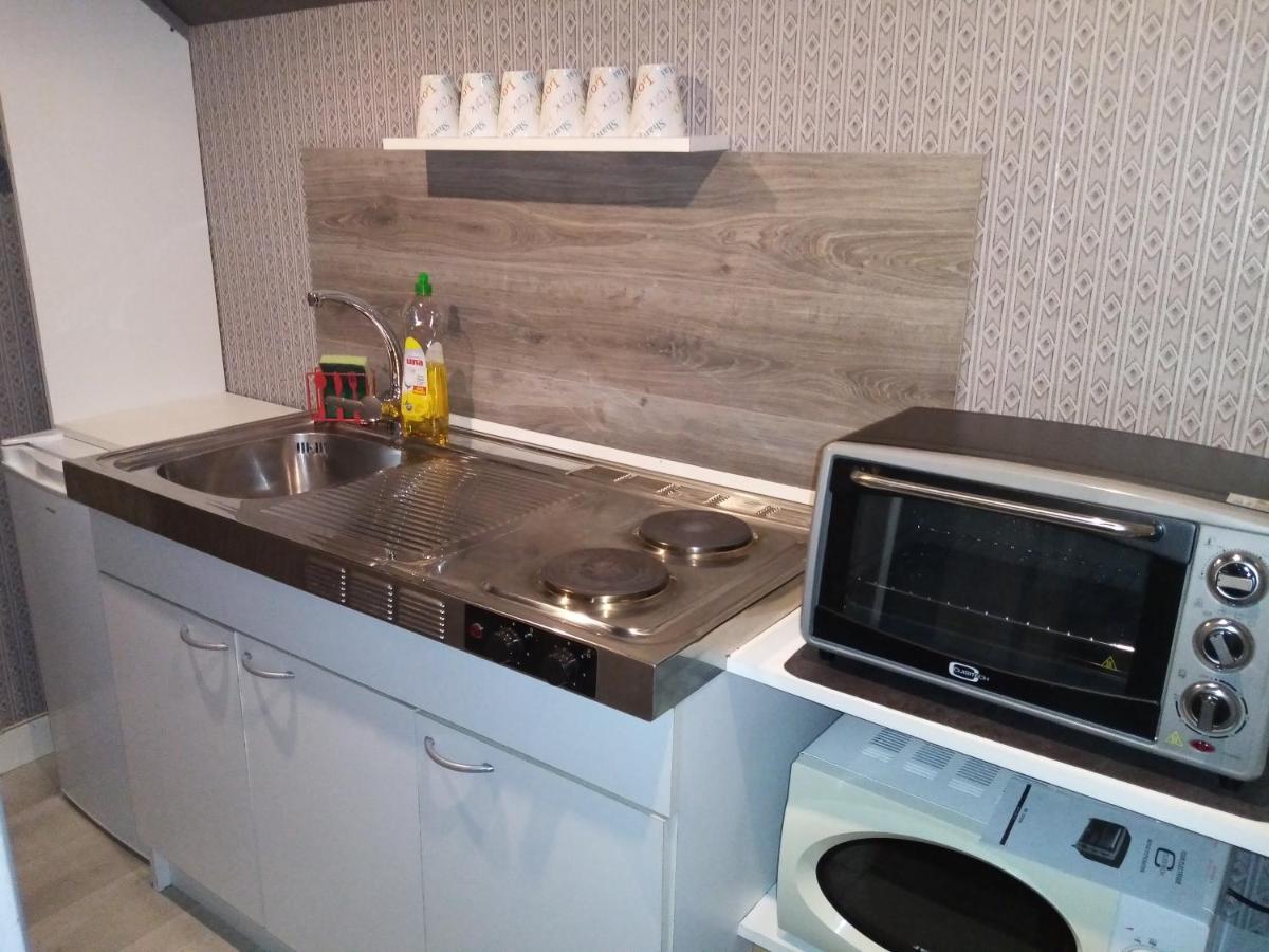 PETIT APPARTEMENT 30M2, 3 à 4 personnes Neuilly  Extérieur photo